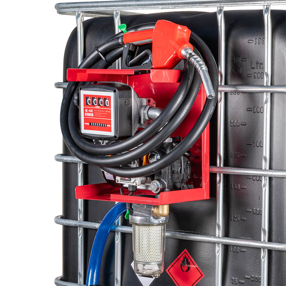 Насос, счетчик, фильтр на мини АЗС